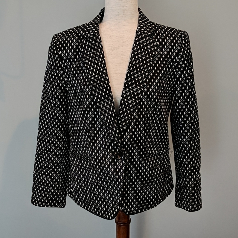 Ann Taylor Black and White Blazer Size 12
